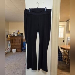 Liz Lange Maternity stretchy black maternity pants size 14 in great condition